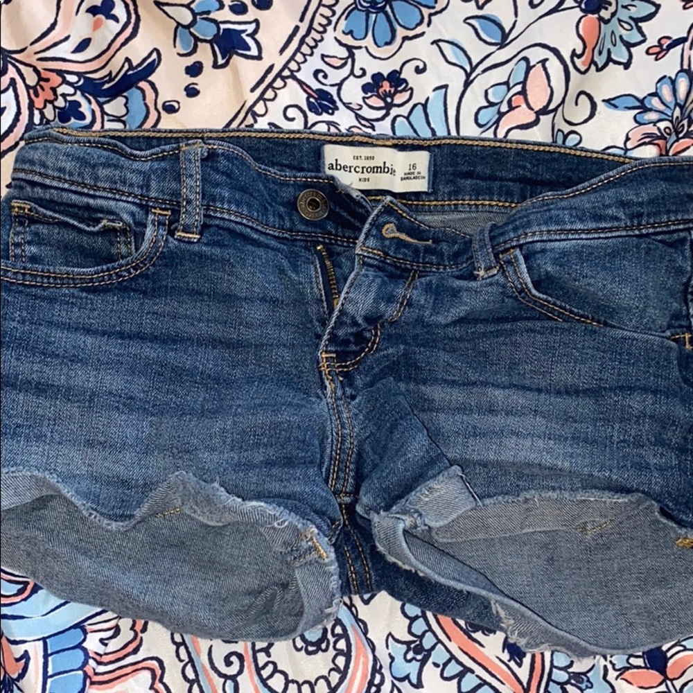 Abercrombie Kids shorts